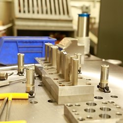 CNC Machining & Tooling Manufacturer