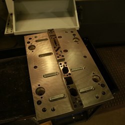 CNC Machining & Tooling Manufacturer & Supplier